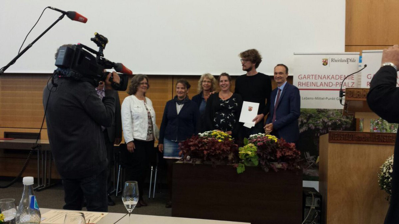 Pressekonferenz - Gruppe von Menschen