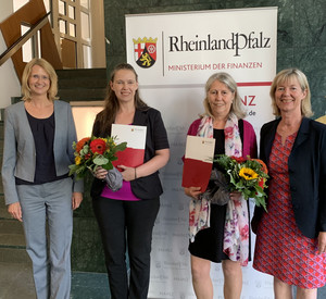 Vier Personen darunter Finanzministerin Doris Ahnen